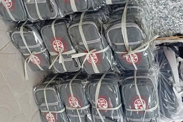 Đặt sản xuất balo quà tặng in logo theo yêu cầu tại TP.HCM