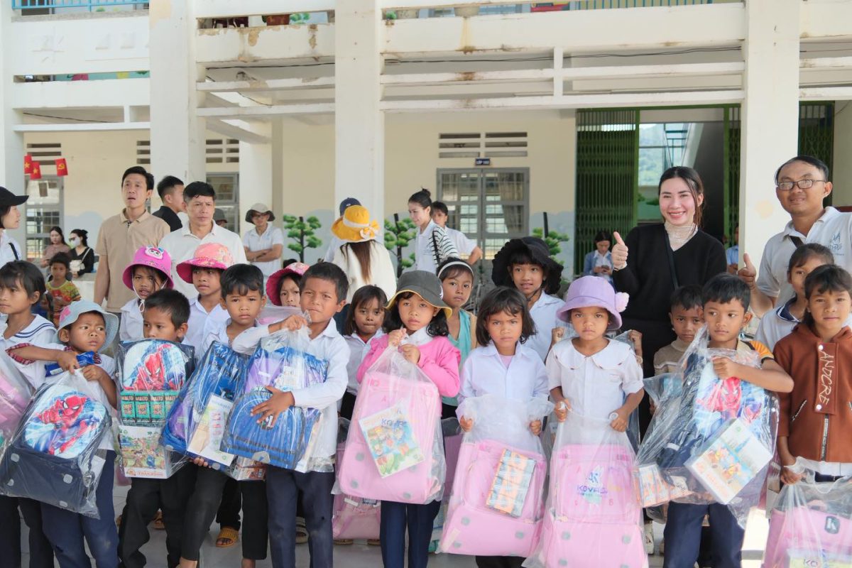 Hành trình trao tặng balo học sinh đến xã Đam Rông-Lâm Đồng