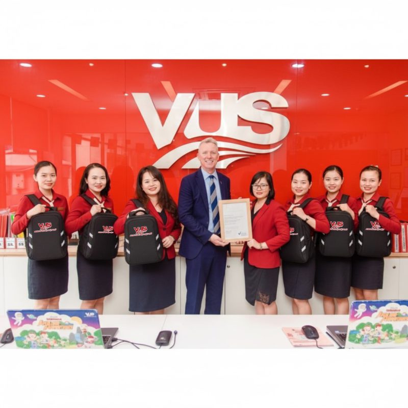 Mẹo tiết kiệm ngân sách -  Balo quà tặng trung tâm Anh ngữ